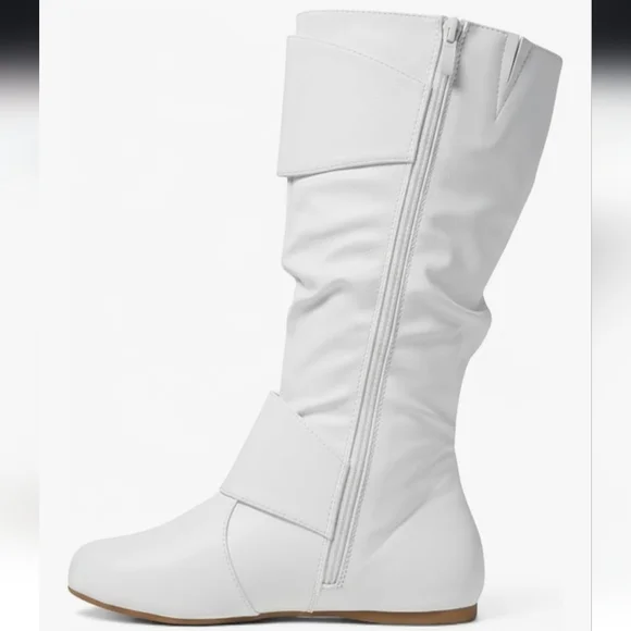 Elegant White Buckle Slouchy Boots - Picture 3 of 16